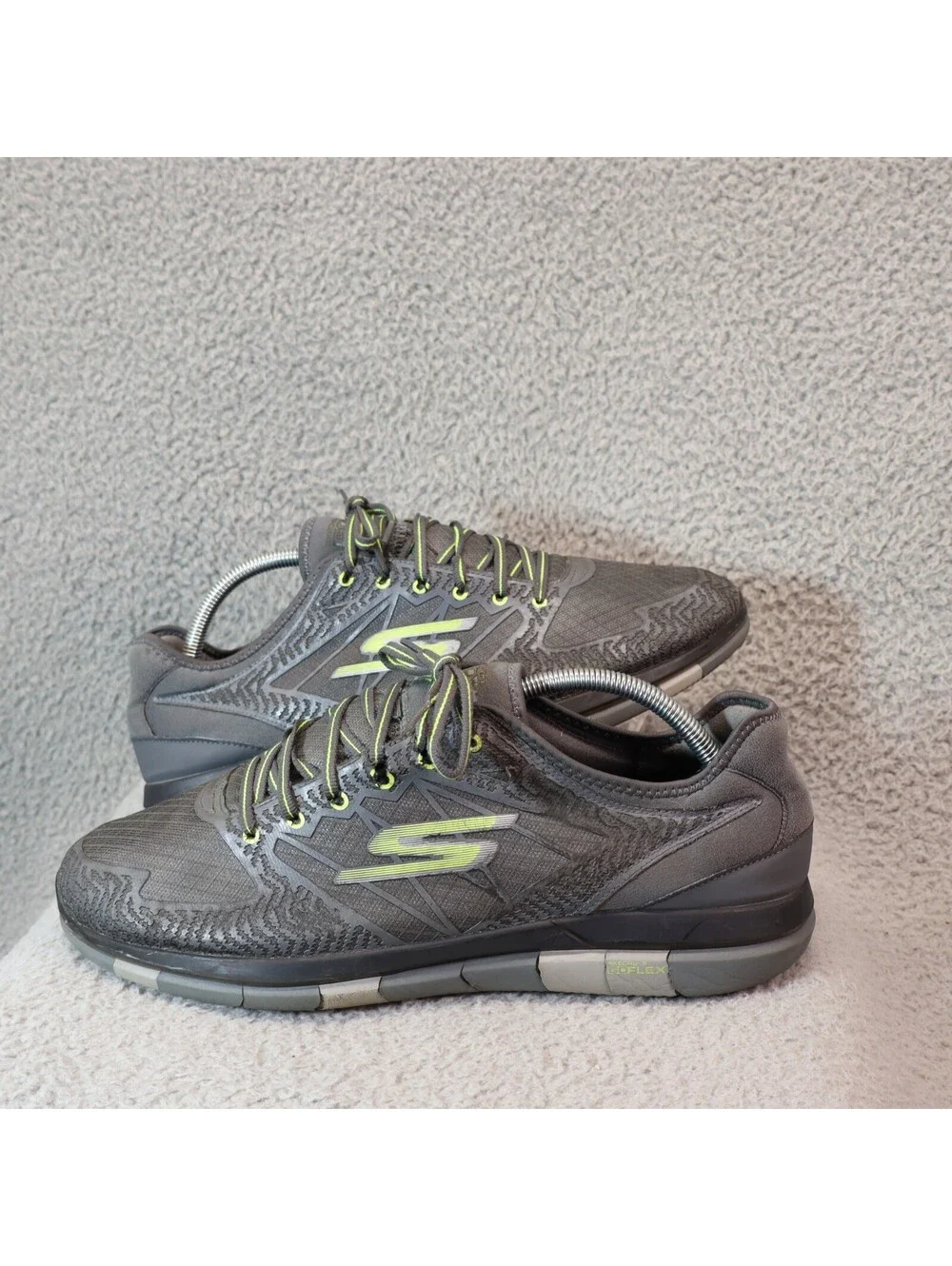 Skechers Go Flex Aviator Men sz 11 Grey Mesh Runner Train